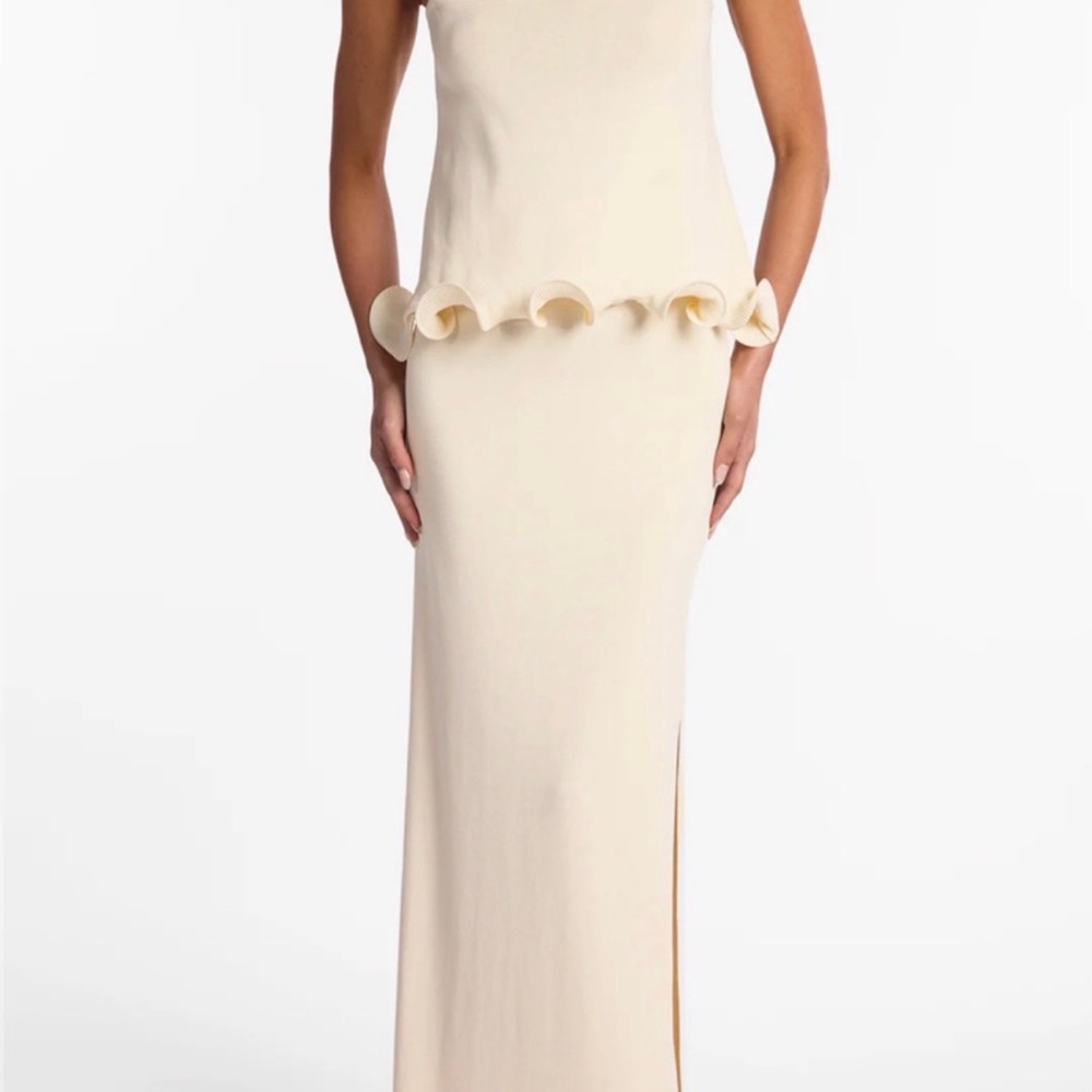 Elegant Cream Sleeveless Two Piece Set